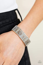 Load image into Gallery viewer, Summer Scandal - Silver
